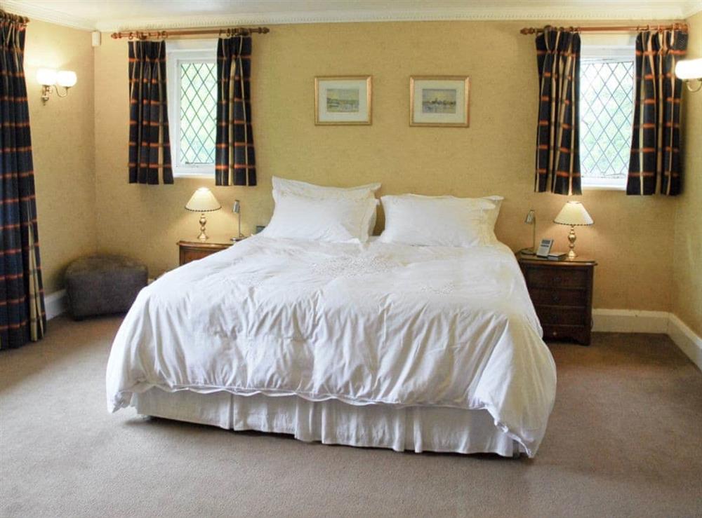 Double bedroom (photo 5) at Silverland in Hordle, near Lymington, Hampshire