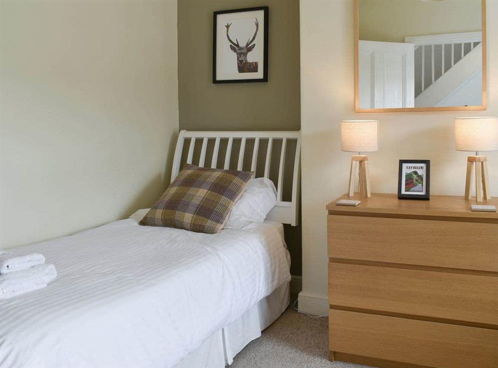 Twin bedroom (photo 2) at Siskin in Keswick, Cumbria