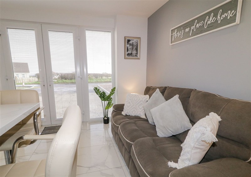 The living room at SJs Annexe, Castlerock