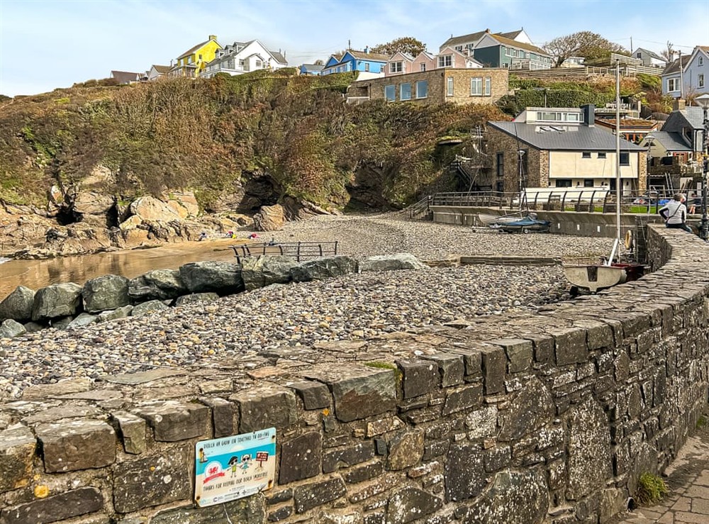 Surrounding area (photo 3) at Skokholm in Littlehaven, Dyfed