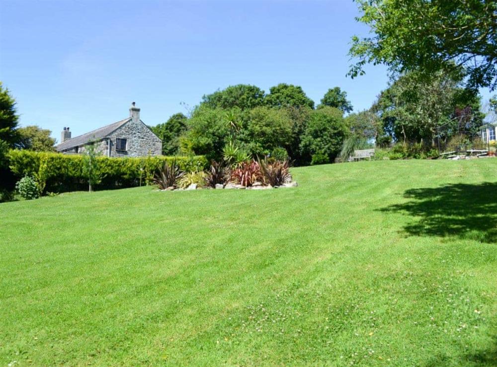 Lovely, well maintained garden & grounds (photo 13) at Skyber Cottage in Ruan Minor, near Helston, Cornwall