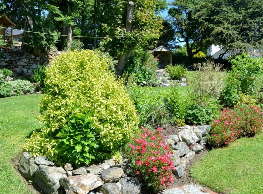 Lovely, well maintained garden & grounds (photo 6) at Skyber Cottage in Ruan Minor, near Helston, Cornwall