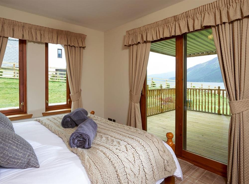 Light and airy double bedroom at Skye Fall in Letterfinlay, near Fort William, Inverness-Shire