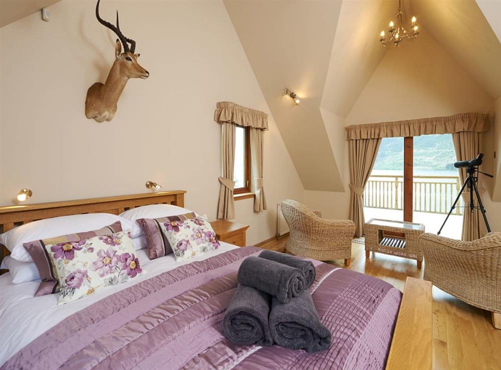 Stunning double bedroom at Skye Fall in Letterfinlay, near Fort William, Inverness-Shire