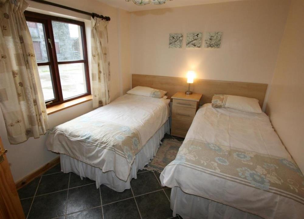 Front twin bedroom at Skylark in Hayle