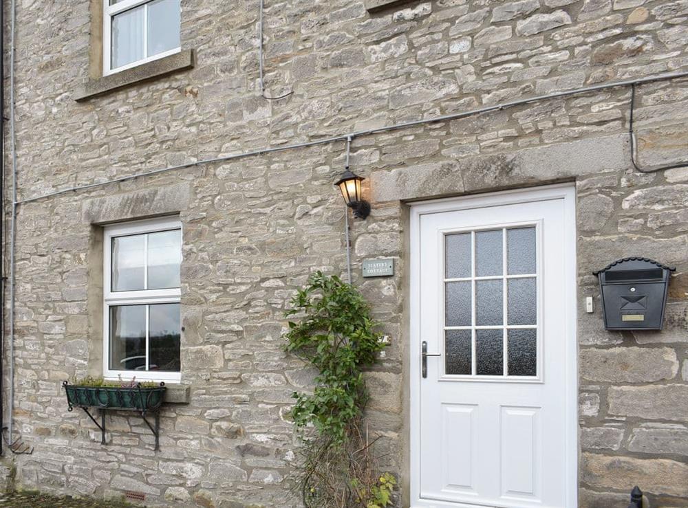Attractive façade at Slaters Cottage in Middleham, near Leyburn, North Yorkshire