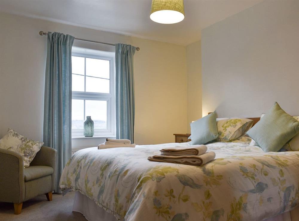 Relaxing double bedroom at Slaters Cottage in Middleham, near Leyburn, North Yorkshire