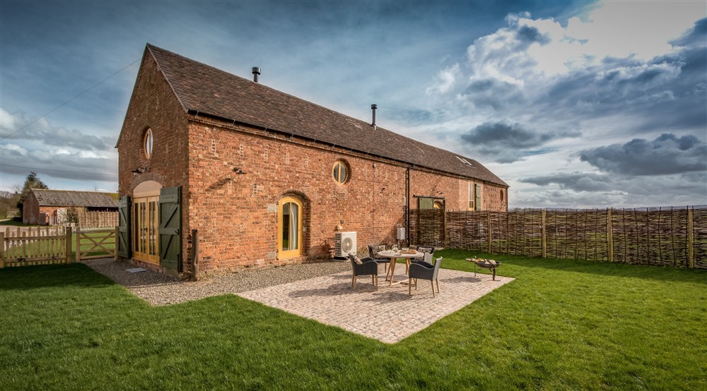 The outdoor seating area (photo 2) at Smethcote Barn in Shrewsbury, Shropshire