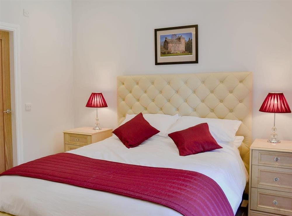 Attractive double bedroom (photo 2) at Smithfield House in Tarbolton, near Ayr, Ayrshire