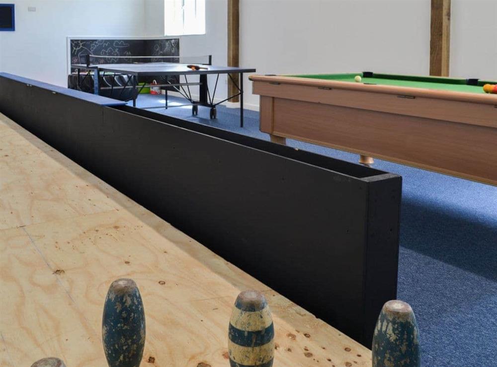 Games room featuring a skittle alley, table tennis and a pool table at Smuggler’s Retreat in Hartland Point, Devon