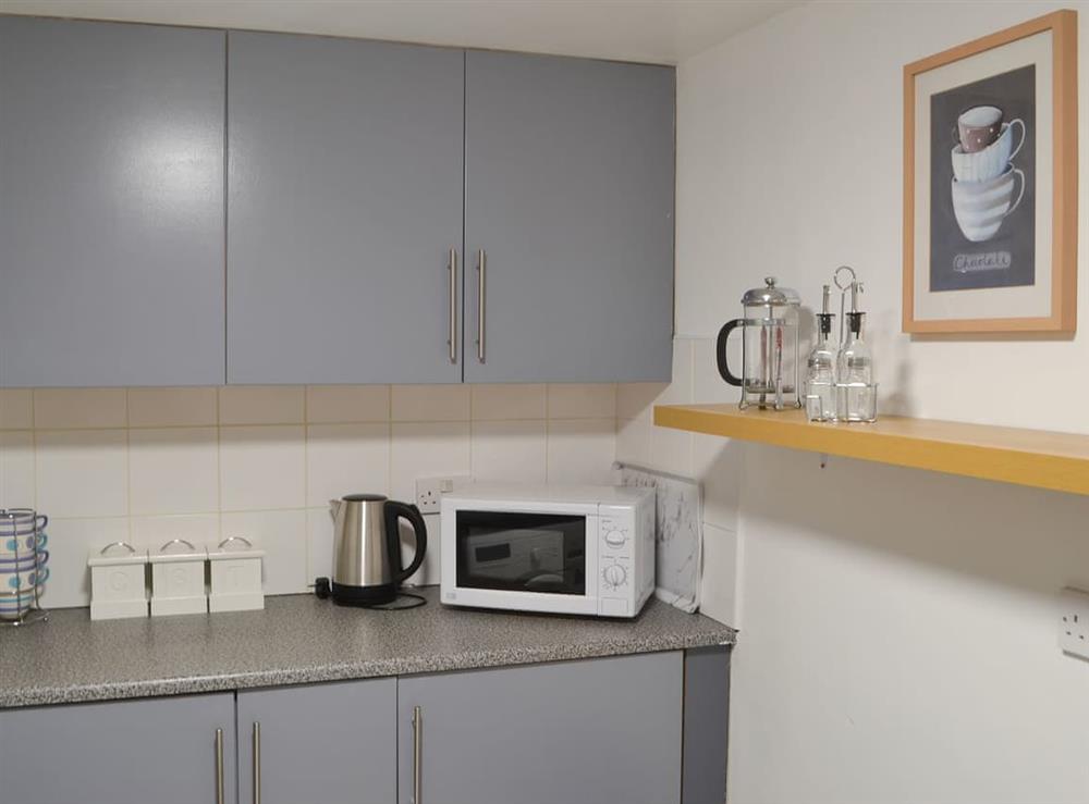 Well equipped fitted kitchen at Smugglers Retreat in Newbiggin-by-the-Sea, Northumberland
