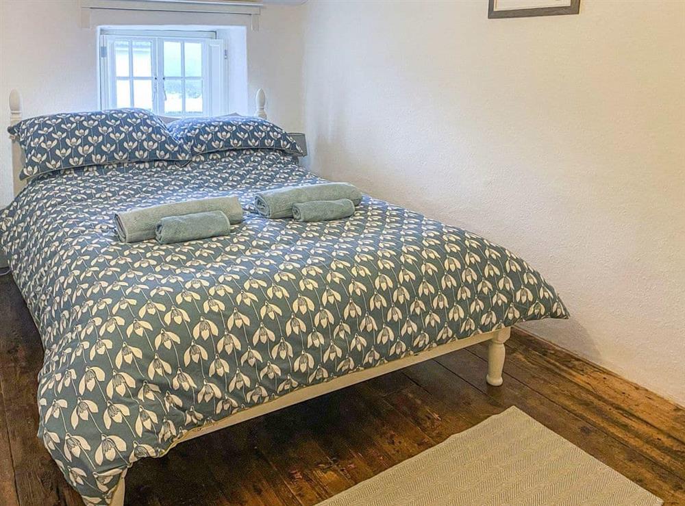 Double bedroom at Snowdrop Cottage in Lapford, near Chulmleigh, Devon