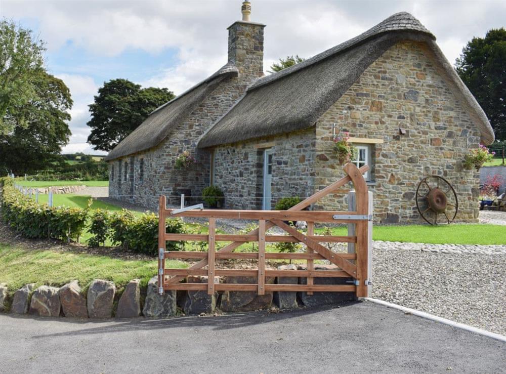 Superb thatched property in rural Wales