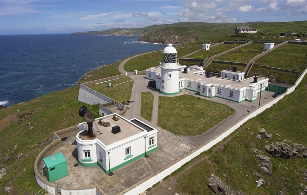 A quiet location for relaxation and stunning scenery at Solebay Cottage, Pendeen Lighthouse