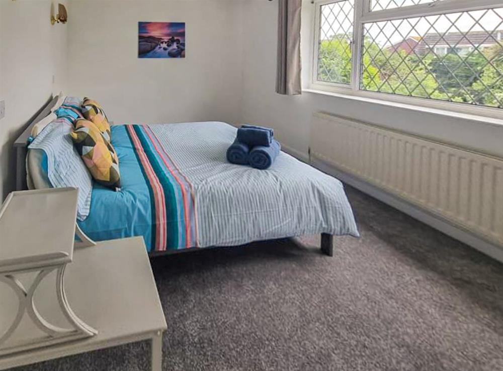 Double bedroom (photo 3) at Solent View in Seaview, Isle of Wight