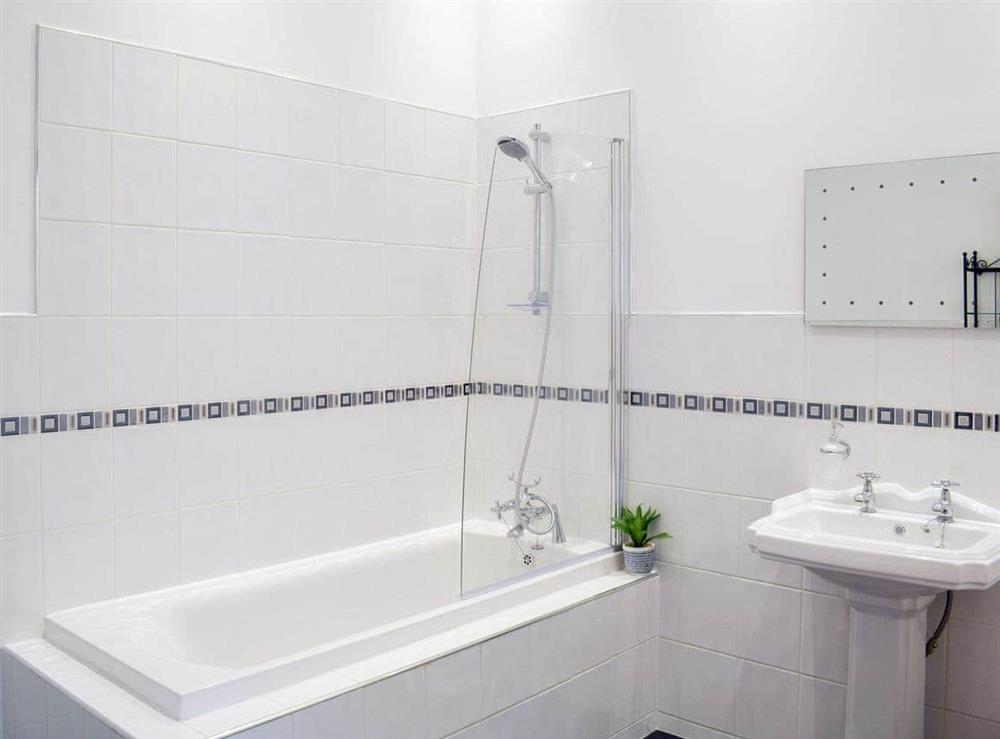 Bathroom at Sorbie Villa in Ardrossan, near Ayr, Ayrshire