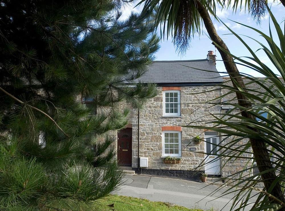 Charming holiday home at Sorgente in Falmouth, Cornwall