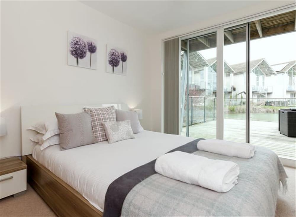 Attractive double bedroom at Sorrel House in Somerford Keynes, near Cirencester, Gloucestershire