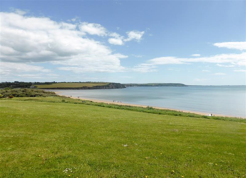 The setting (photo 4) at South Beach, Duncannon