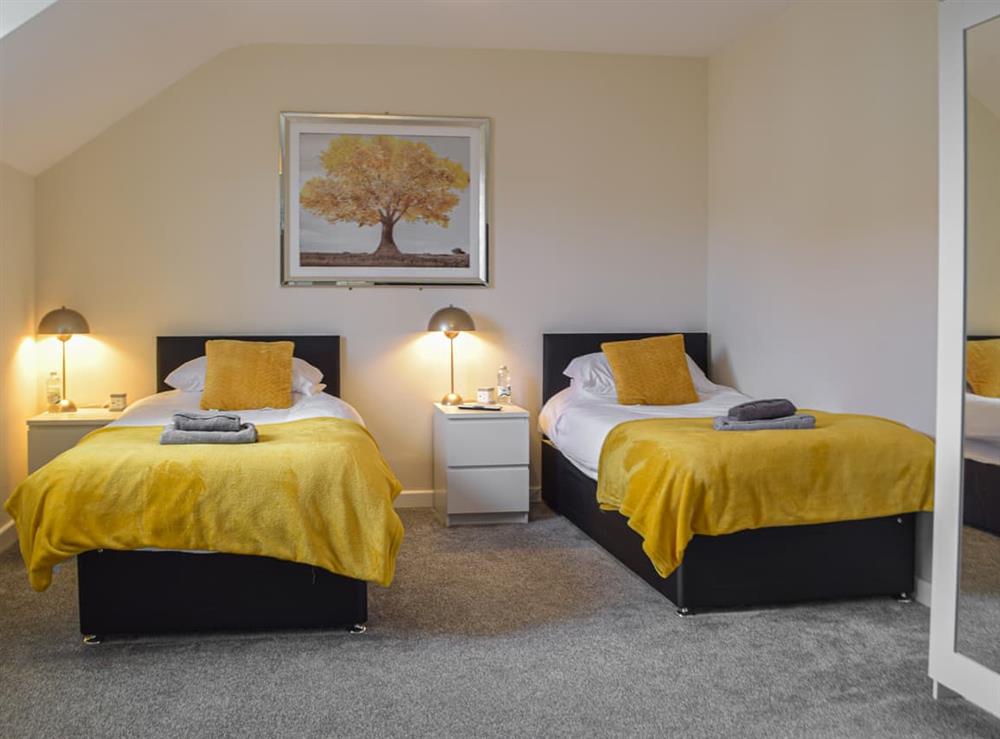 Twin bedroom at South Carvan View in Tavernspite, Dyfed