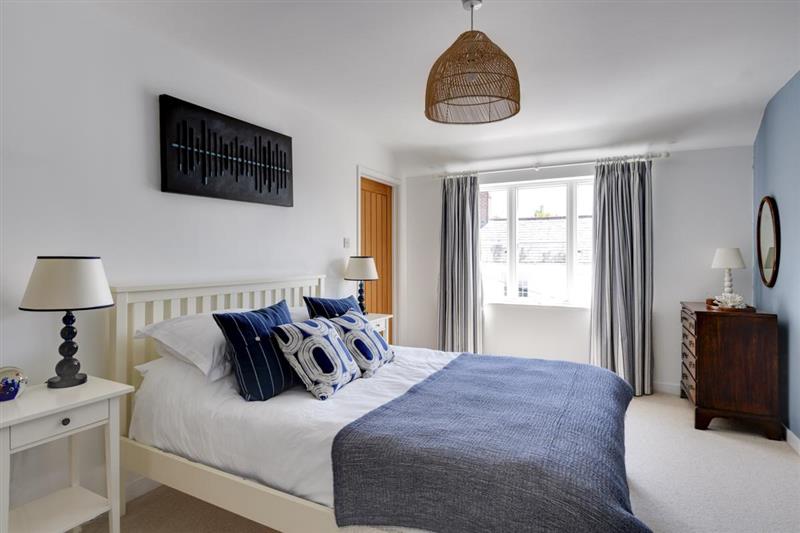 Double bedroom (photo 3) at South Hams House, Ivybridge, Devon