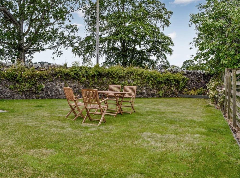 Garden and grounds (photo 3) at South Lodge in Forgandenny, Perthshire