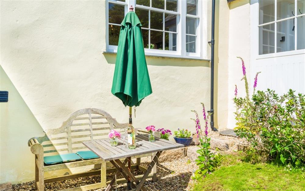 Enjoy the garden at South Manor Cottage, Gerston in Kingsbridge