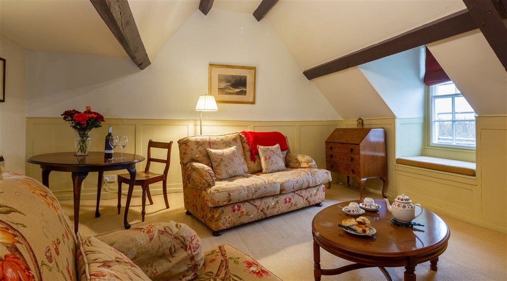 The open plan sitting and dining room at South Wing in Droitwich, Worcestershire