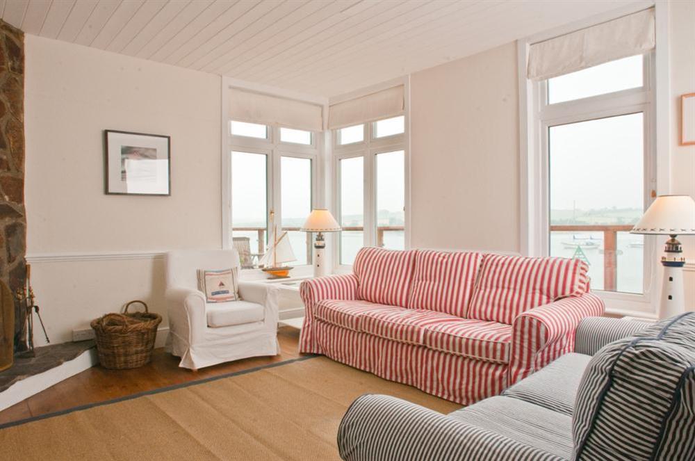 Lovely sitting room with balcony and estuary views at Southcliffe in 28 Embankment Road, Kingsbridge