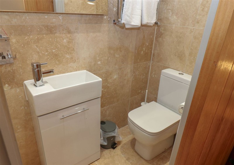 This is the bathroom at Spacious Cottage Number 10, Brandon