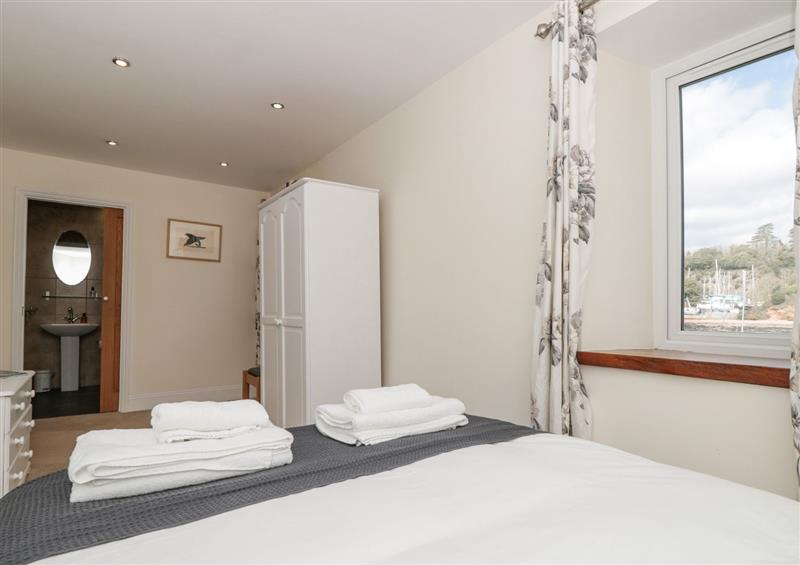This is a bedroom at Spanish Boathouse, Galmpton