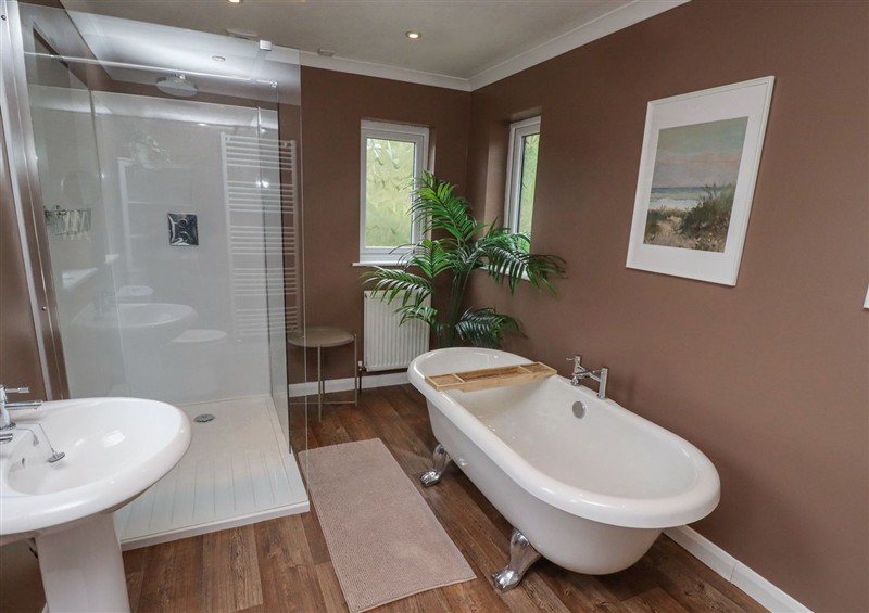 Bathroom (photo 3) at Sparrow House, Alnwick