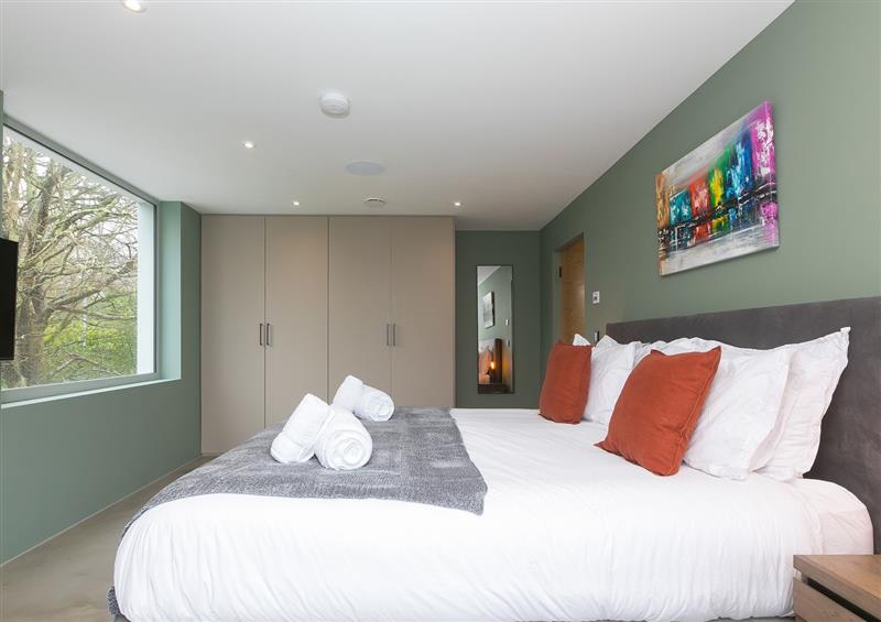 One of the 5 bedrooms (photo 2) at Sparrows Nest, St Ives