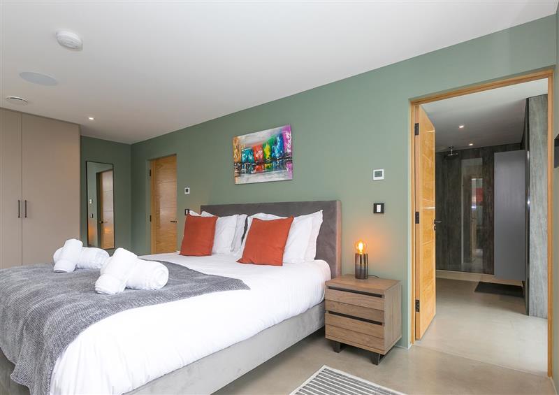 One of the 5 bedrooms (photo 3) at Sparrows Nest, St Ives