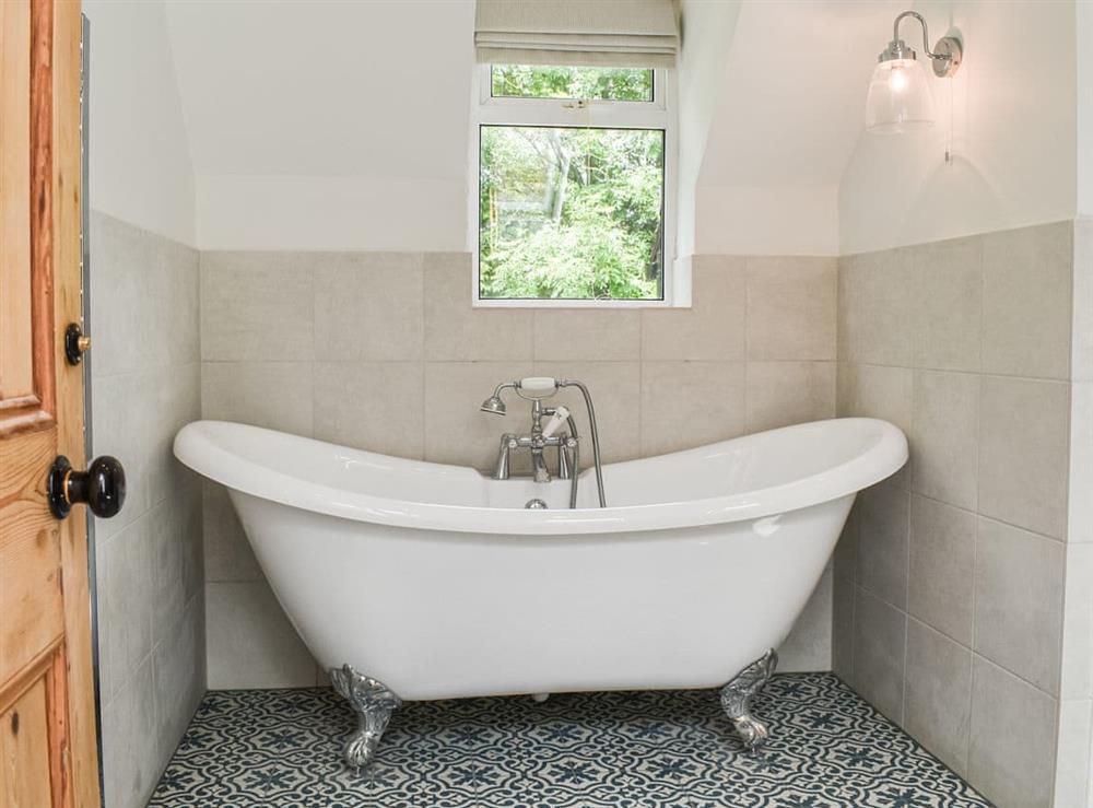 Bathroom at Speedwell Cottage in Woodgreen, Fordingbridge, Hampshire