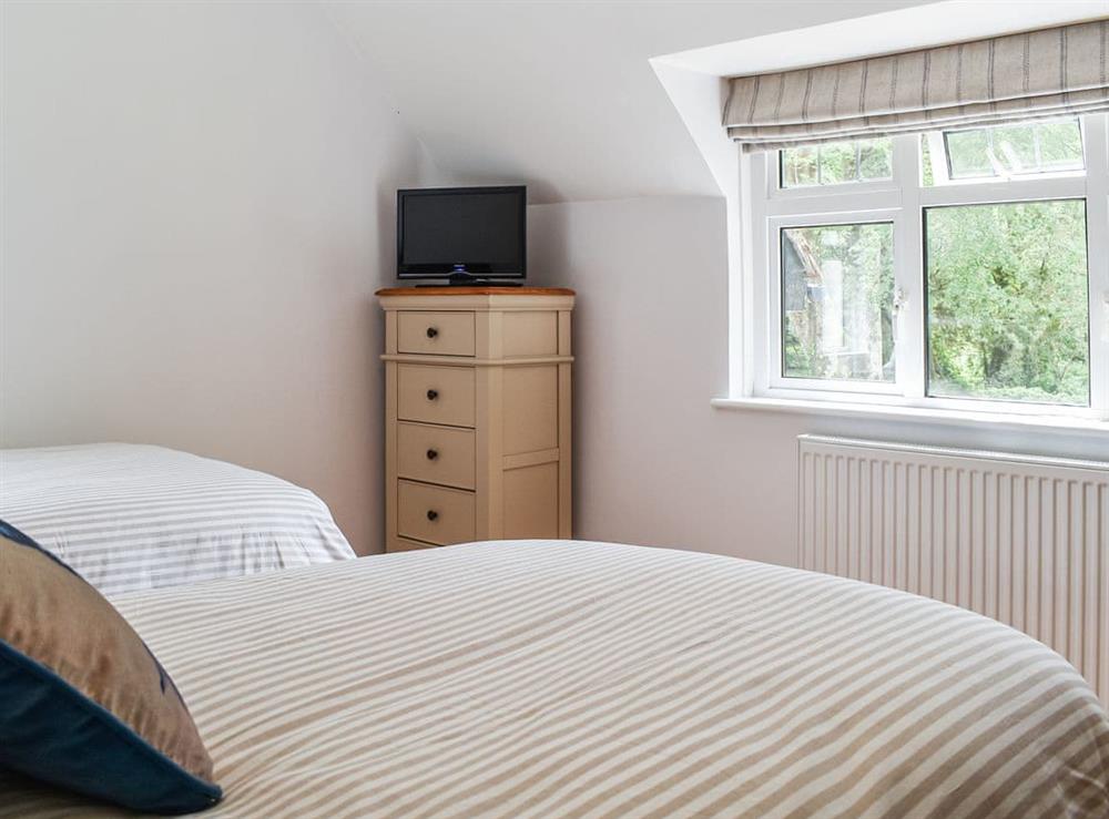 Twin bedroom (photo 4) at Speedwell Cottage in Woodgreen, Fordingbridge, Hampshire