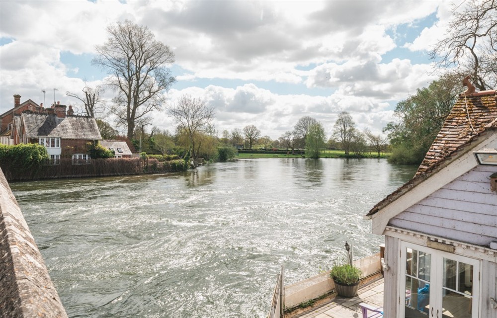 This is the setting of Speedwell Cottage