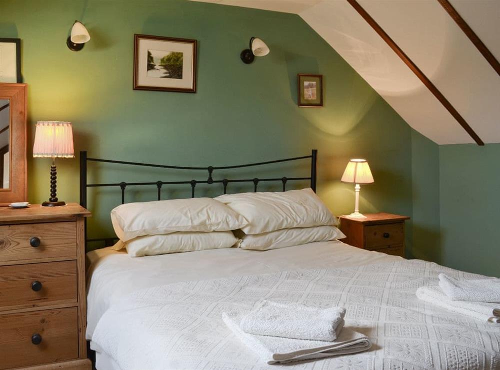 Peaceful double bedroom at Speke’s Retreat in Hartland, Devon
