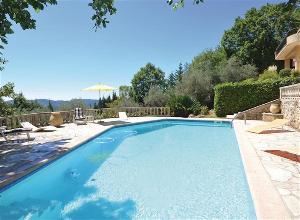 Swimming pool (photo 4) at Speracedes in Spéracèdes, Côte-d’Azur, France