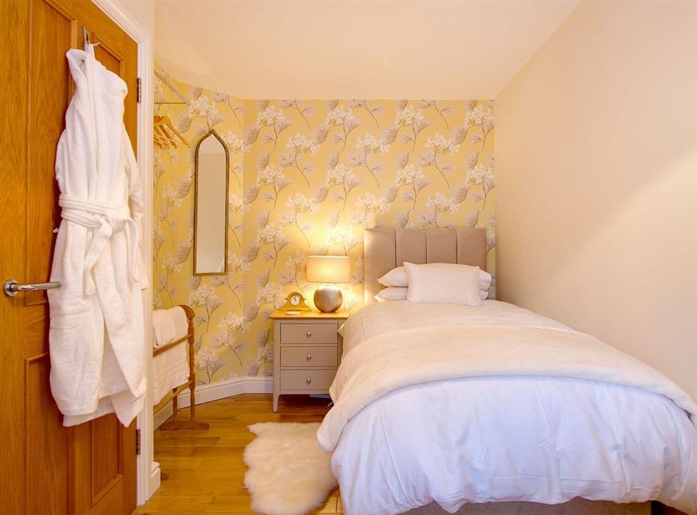 Tranquil single bedroom at Spice Mill Cottage in Kirkby Lonsdale, Cumbria