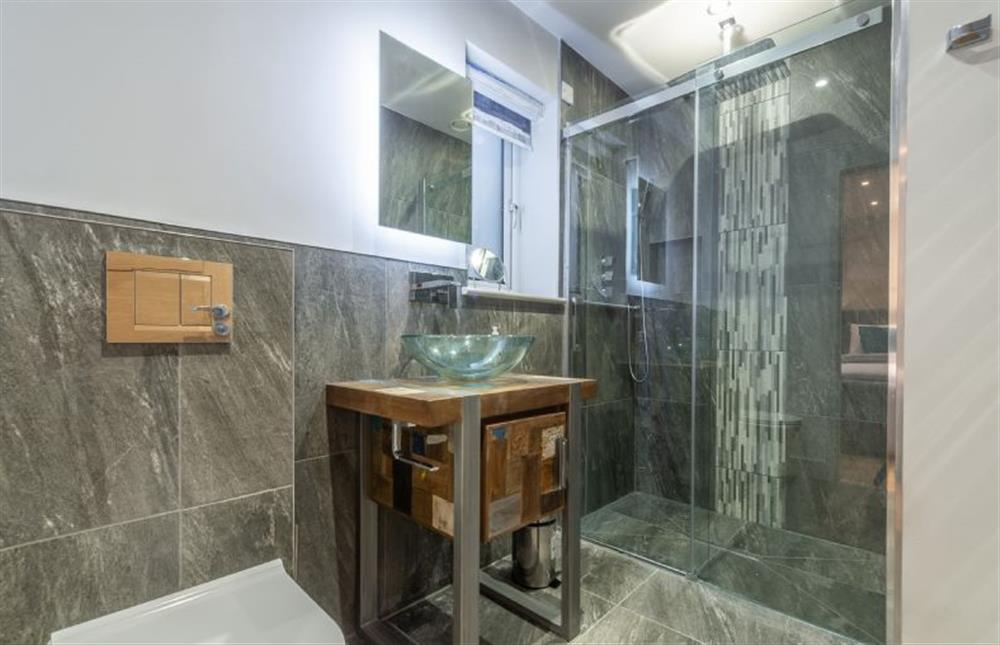 En-suite shower room to bedroom six with walk in shower at Spindrift, Old Hunstanton