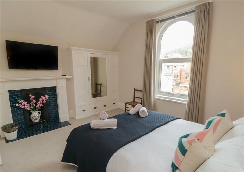 One of the 9 bedrooms (photo 6) at Spinnaker House, Scarborough