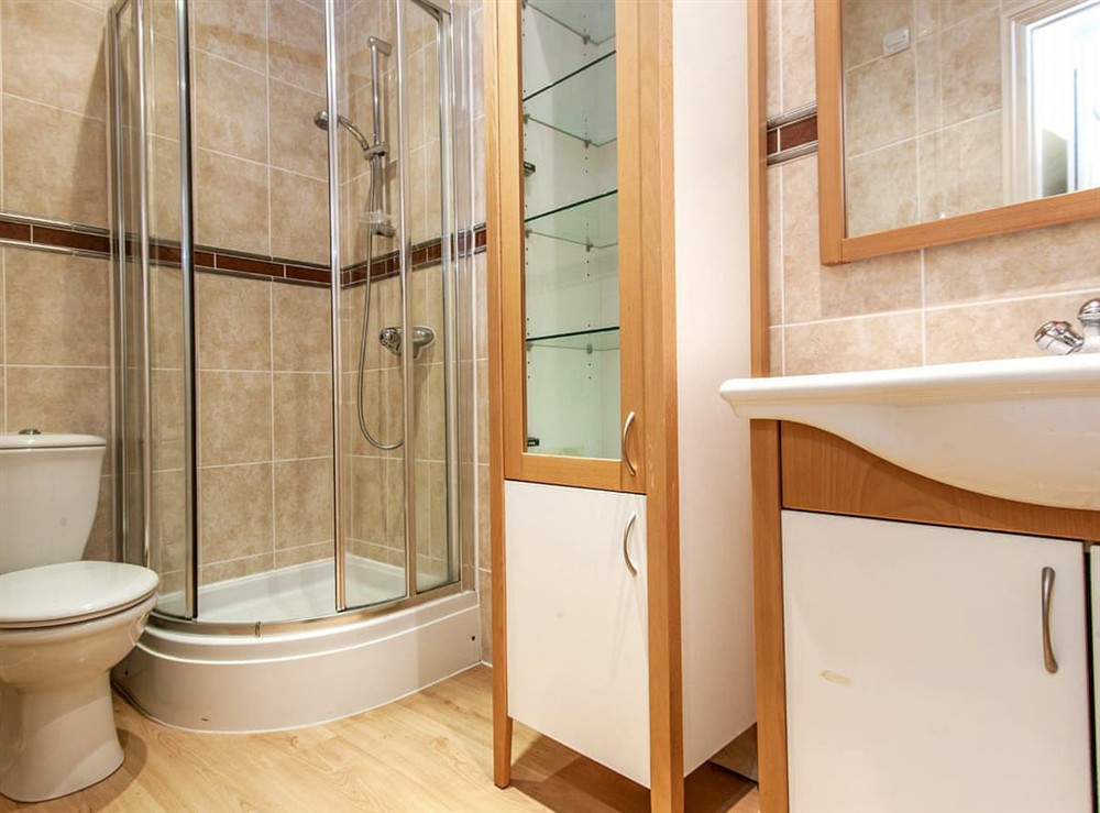 Bathroom at Spinnaker in St Mawes, Cornwall