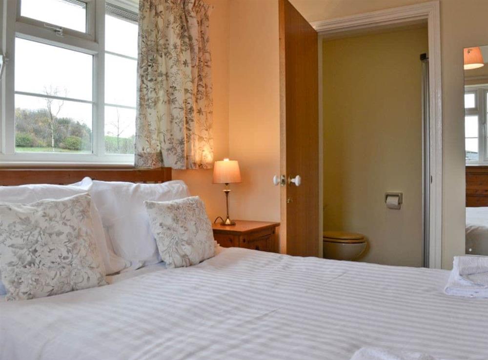 Double bedroom with en-suite at Sporting Heights in Clows Top, near Kidderminster, Worcestershire