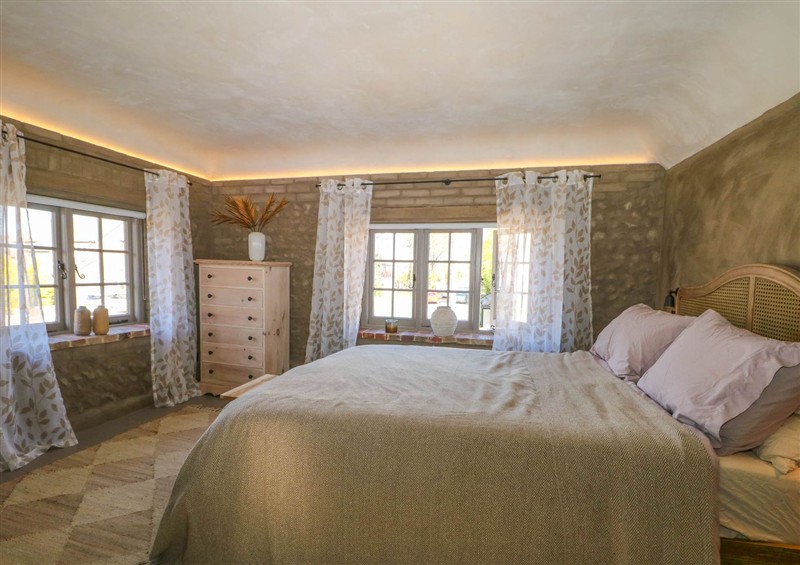 A bedroom in Spring Cottage (photo 4) at Spring Cottage, Arundel