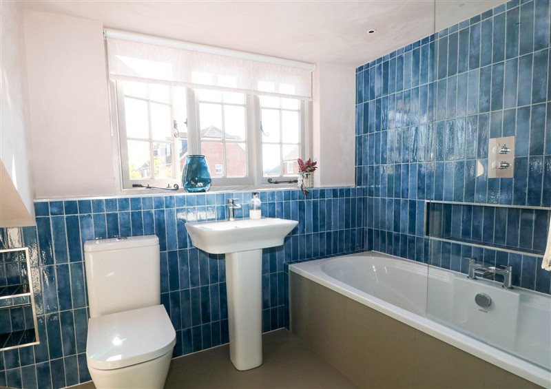 Bathroom at Spring Cottage, Arundel