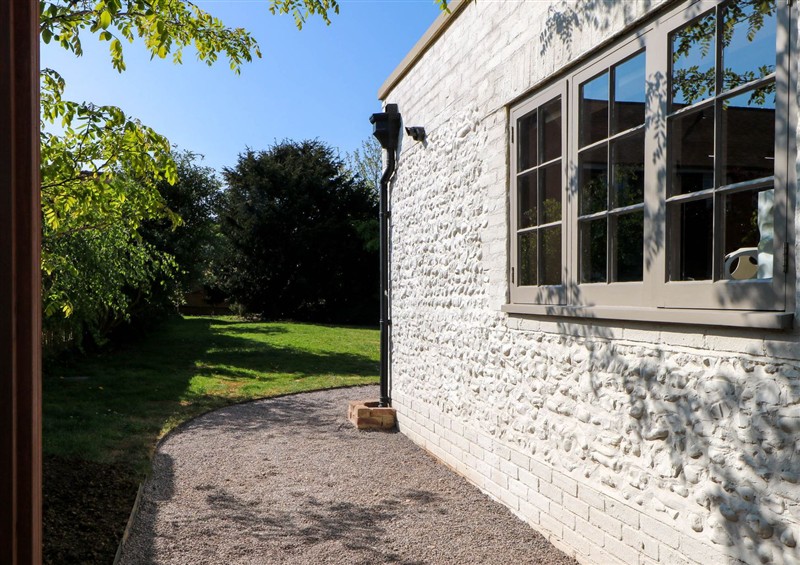 Outside (photo 2) at Spring Cottage, Arundel
