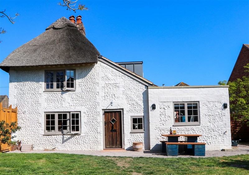Outside at Spring Cottage, Arundel