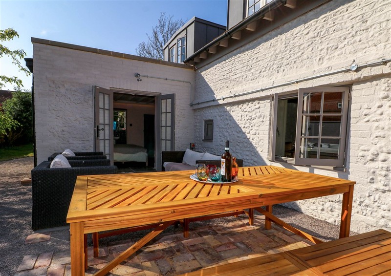 This is the patio at Spring Cottage, Arundel