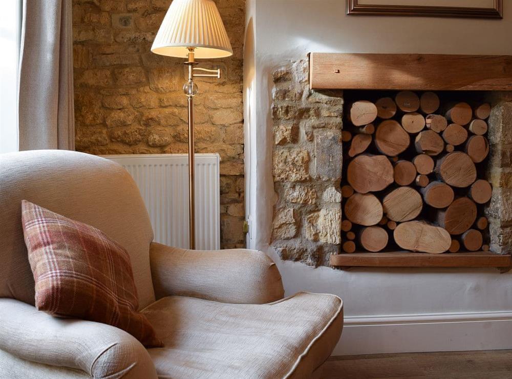 Seating area at Spring Cottage in Bourton-on-the-Water, Gloucestershire